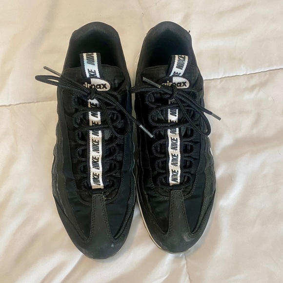 Men’s Nike Air Max 95 - Picture 2 of 6